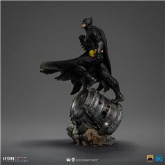 Art Scale Batman Deluxe (Black Version Exclusive) - Iron Studios Figura Escala 1/10