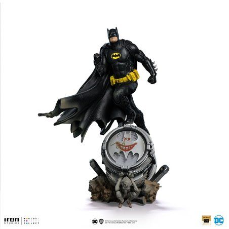 Art Scale Batman Deluxe (Black Version Exclusive) - Iron Studios Figura Escala 1/10